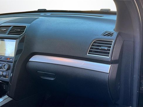 Used 2017 Ford Explorer XLT w/ Equipment Group 202A image 25