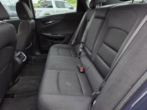 Used 2025 Chevrolet Malibu LT FWD image 17