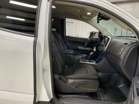 Used 2022 Chevrolet Colorado LT w/ Fleet Safety Package image 25