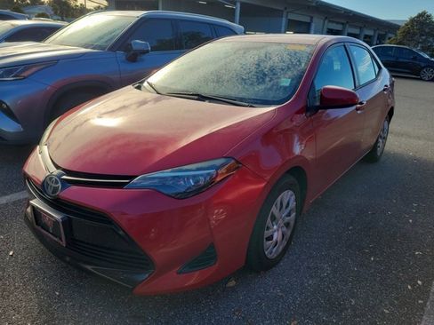 Used 2017 Toyota Corolla LE image 8