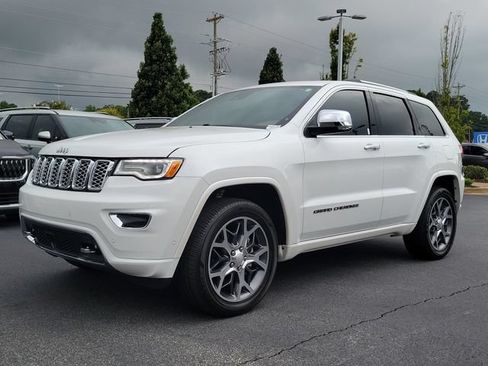 Used 2020 Jeep Grand Cherokee Overland AWD/4WD image 31