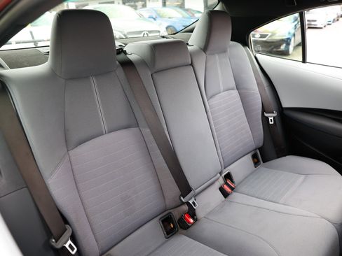 Used 2022 Toyota Corolla SE image 17