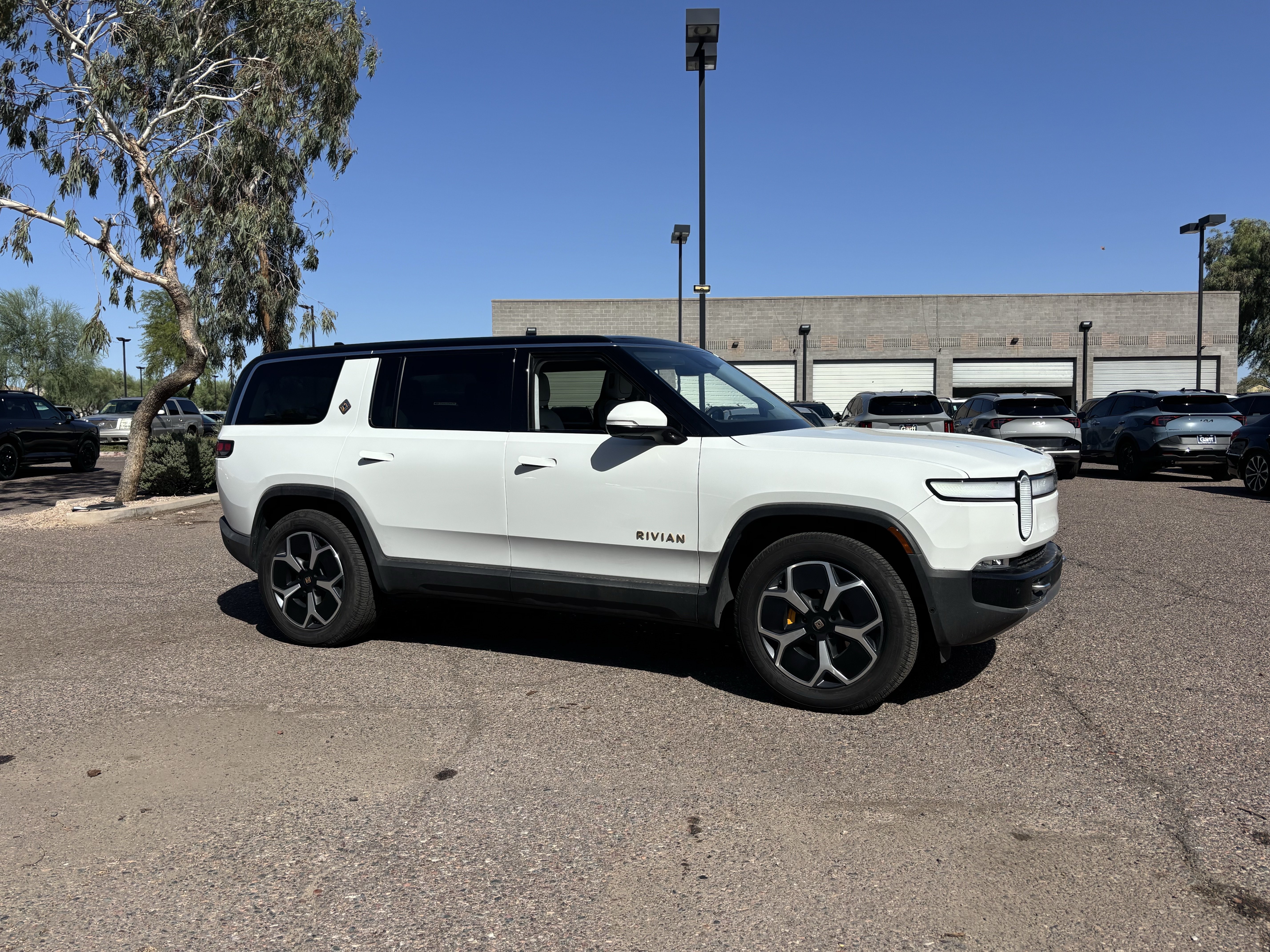 Used 2023 Rivian R1S Adventure Quad AWD/4WD image 32