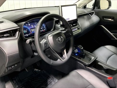 Certified 2026 Toyota Corolla Cross XLE w/ Convenience Package FWD image 15