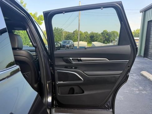 Used 2025 Kia Telluride SX Prestige X-Line AWD/4WD image 28