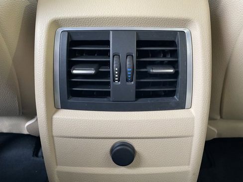 Used 2017 BMW 330i xDrive Sedan image 24