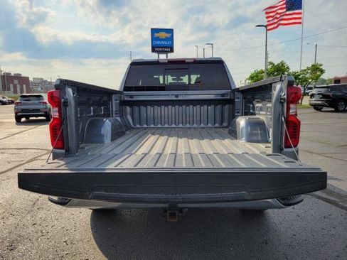 Used 2021 Chevrolet Silverado 1500 LT w/ Convenience Package II AWD/4WD image 23