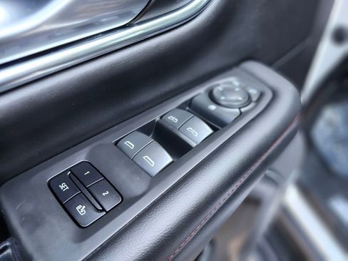 Used 2023 Chevrolet Tahoe RST image 16