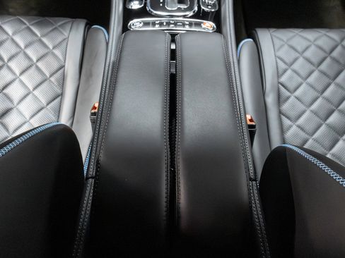 Used 2017 Bentley Continental GT image 27