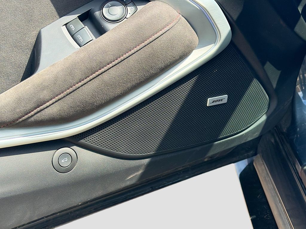 Used 2022 Chevrolet Camaro ZL1 RWD image 18