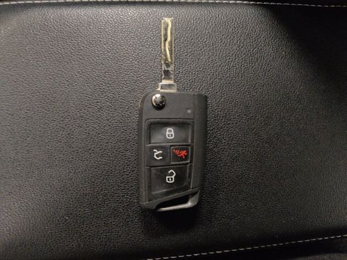 Used 2022 Volkswagen Jetta S image 32