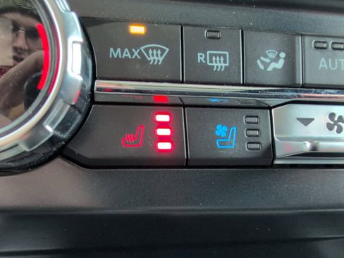 Used 2022 Ford F250 Platinum w/ Tremor Off-Road Package image 26