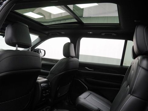 New 2026 Jeep Grand Cherokee L Limited image 19