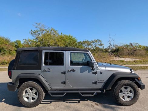 Used 2017 Jeep Wrangler Unlimited Sport w/ Quick Order Package 24S image 5