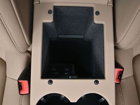 Certified 2023 Porsche Macan Turbo image 25