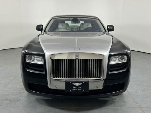 Used 2011 Rolls-Royce Ghost image 2