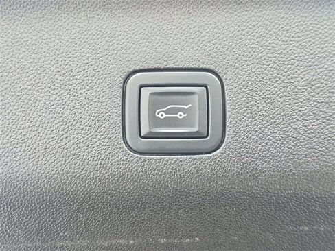 Used 2021 Cadillac Escalade ESV Premium Luxury image 15