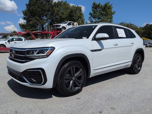 Used 2021 Volkswagen Atlas Cross Sport SE w/ V6 Towing Package FWD image 8