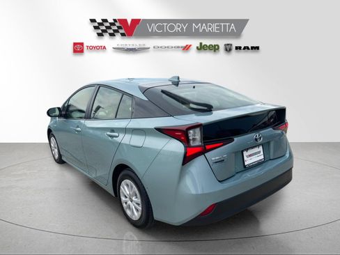 Used 2021 Toyota Prius LE FWD image 3