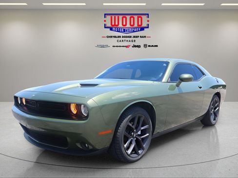 Used 2021 Dodge Challenger SXT w/ Blacktop Package RWD image 13