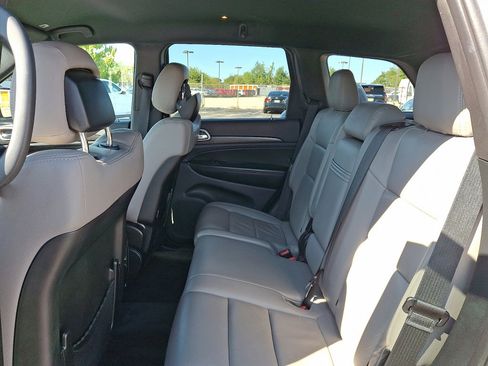 Used 2018 Jeep Grand Cherokee Laredo image 20