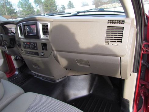 Used 2008 Dodge Ram 2500 Truck SLT w/ Popular Equipment Group image 17