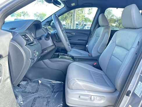 Used 2023 Honda Passport Elite image 13