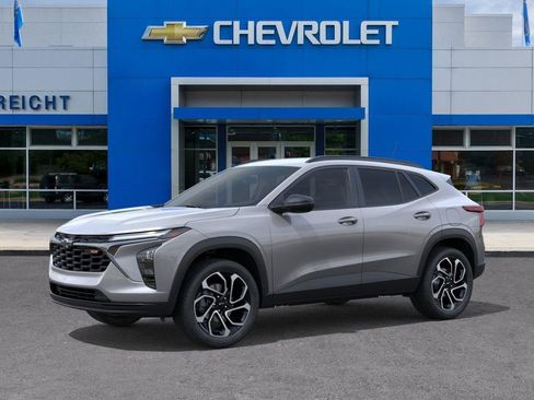 New 2026 Chevrolet Trax RS w/ Driver Confidence Package FWD image 2