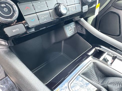 New 2026 Jeep Compass Latitude image 23