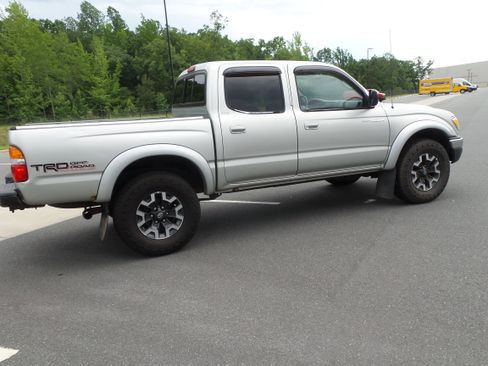 Used 2002 Toyota Tacoma 4x4 Double Cab image 4