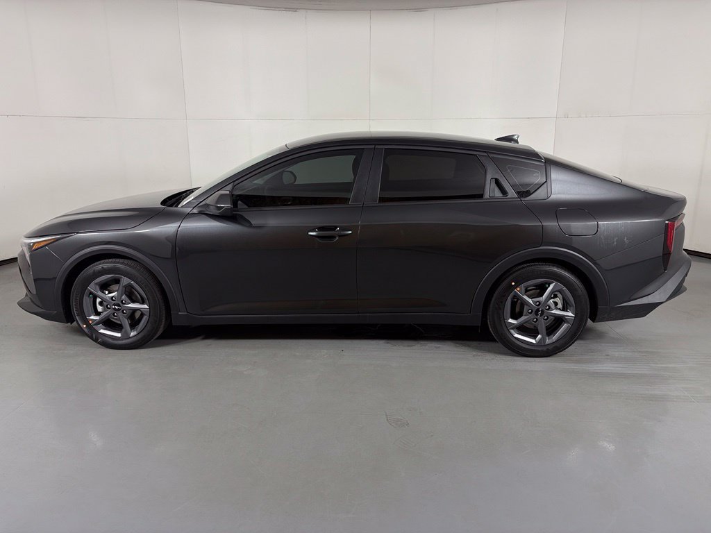 New 2026 Kia K4 FWD image 5