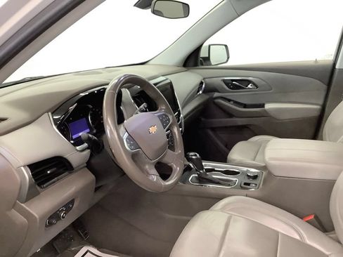 Used 2020 Chevrolet Traverse LT AWD/4WD image 14