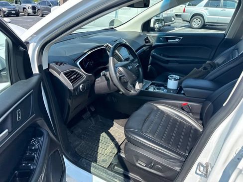 Used 2019 Ford Edge SEL w/ Equipment Group 201A FWD image 7