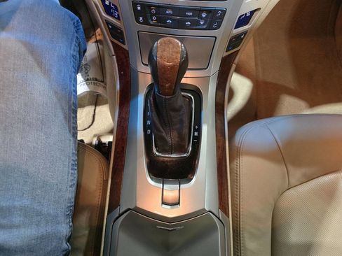 Used 2011 Cadillac CTS Luxury image 39