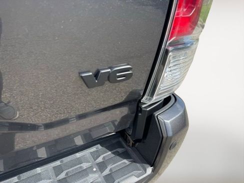 Certified 2022 Toyota Tacoma Limited AWD/4WD image 44
