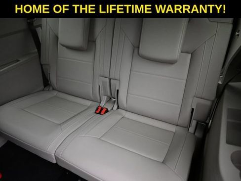 Used 2023 Volkswagen Atlas SE FWD image 38