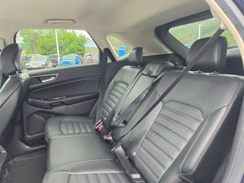 Used 2017 Ford Edge SEL w/ Equipment Group 201A AWD/4WD image 12