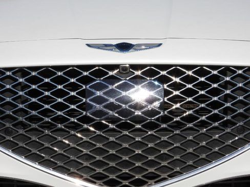 Used 2020 Genesis G90 3.3T Premium image 34