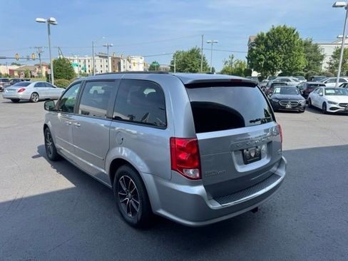 Used 2016 Dodge Grand Caravan R/T FWD image 18