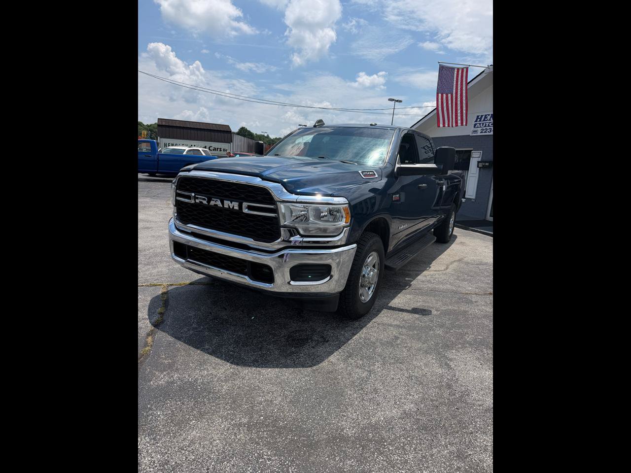 Used 2022 RAM 2500 Tradesman w/ Chrome Appearance Group RWD image 1