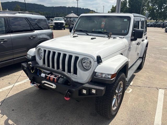 Used 2018 Jeep Wrangler Unlimited Sahara AWD/4WD image 2