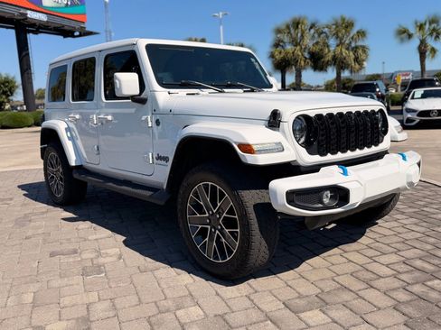 Used 2024 Jeep Wrangler High Altitude AWD/4WD image 7