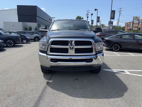 Used 2018 RAM 2500 Tradesman w/ Chrome Appearance Group AWD/4WD image 2