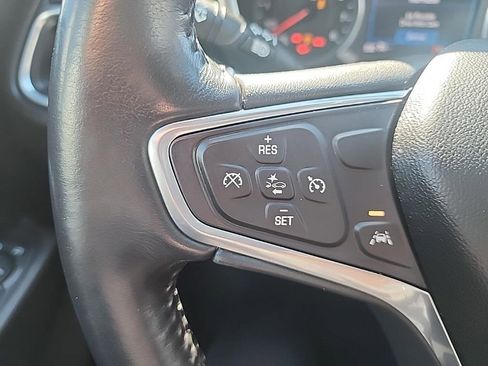 Used 2022 Chevrolet Equinox LT image 18