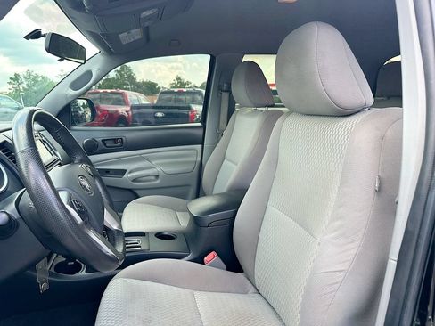 Used 2015 Toyota Tacoma PreRunner w/ Convenience Package RWD image 8