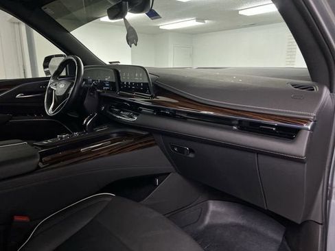 Certified 2023 Cadillac Escalade Premium Luxury AWD/4WD image 30