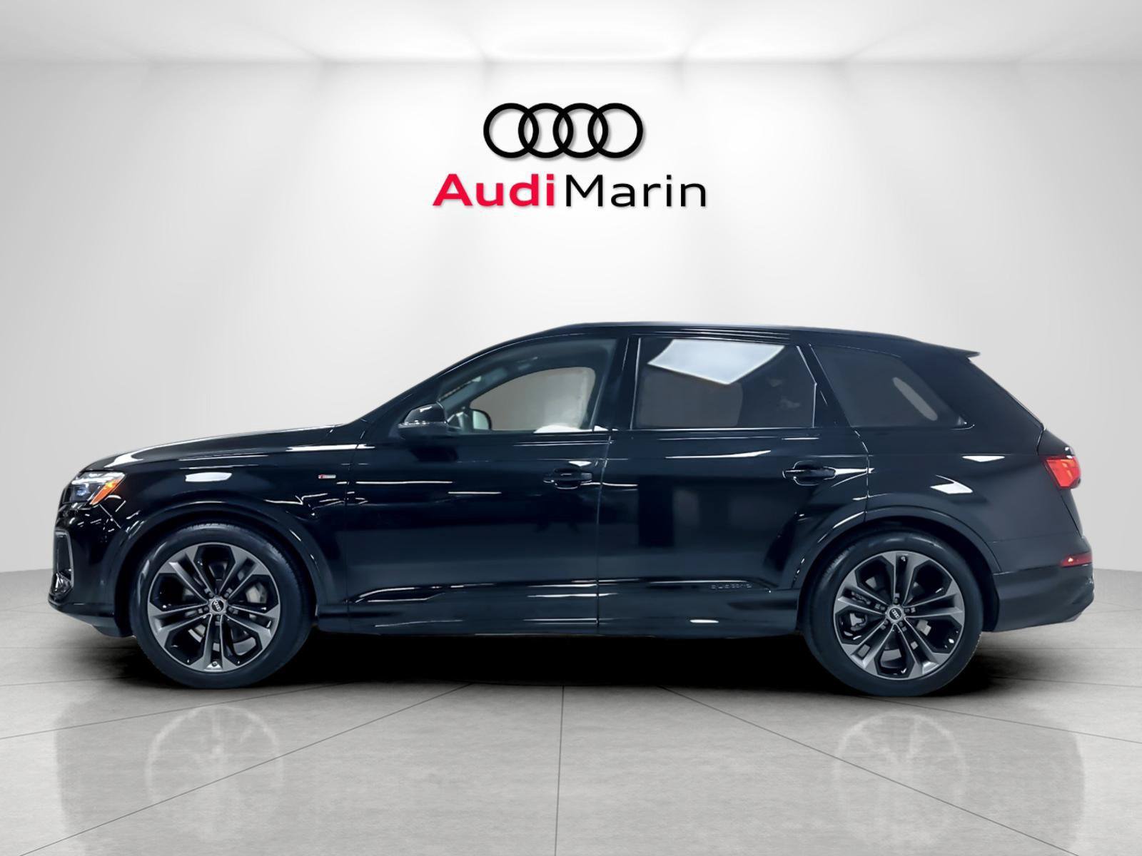 Certified 2026 Audi Q7 Premium Plus w/ Premium Plus Package AWD/4WD image 2