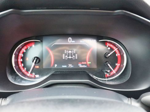 Used 2023 Toyota RAV4 XLE image 21