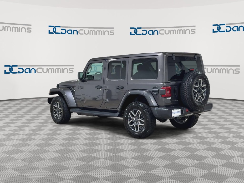 New 2026 Jeep Wrangler Unlimited Sahara AWD/4WD image 6