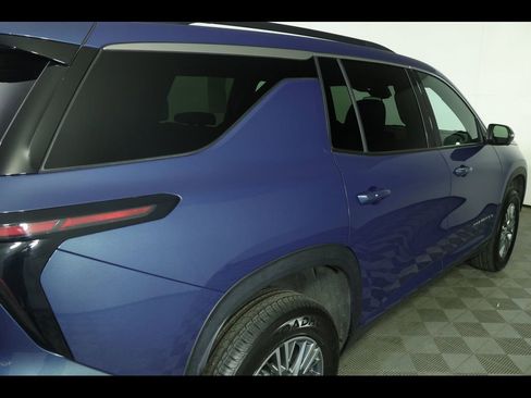 Used 2024 Chevrolet Traverse LT w/ LPO, Floor Liner Package AWD/4WD image 14